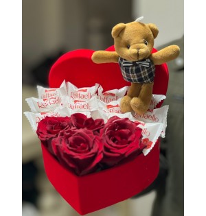 Kalpli Kutu Gül, Ayıcık ve Ferrero Raffaello Aranjmanı